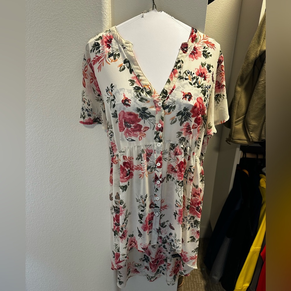 Torrid Button-Front Floral Tunic - Cream and Red